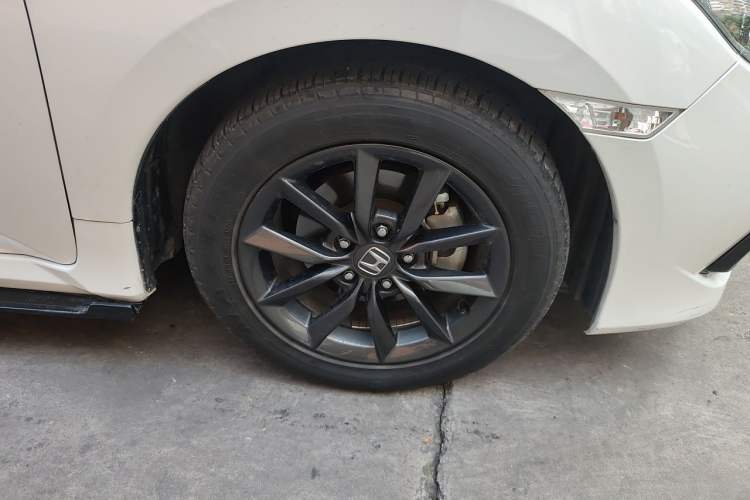 Used Honda Civic 2019 220TURBO CVT Dynamic Edition China VI Right Front Wheel Hub