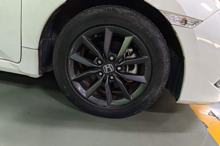 Used Honda Civic 2019 220TURBO CVT Dynamic Edition China VI Right Front Wheel Hub