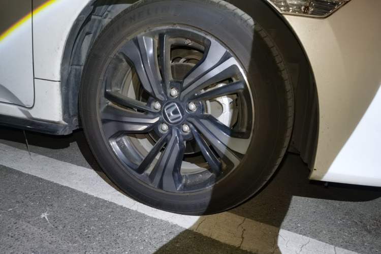 Used Honda Civic 2019 220TURBO CVT Dynamic Edition China VI Emission Standard Right Front Wheel Hub