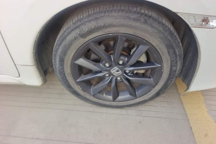 Used Honda Civic 2019 180TURBO CVT Shangqing Edition China V Right Front Wheel Hub