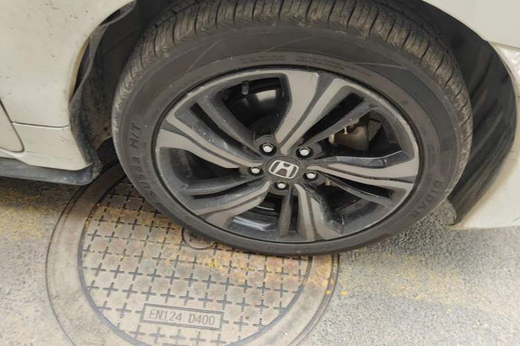 Used Honda Civic 2019 220TURBO CVT Dynamic Edition China VI Emission Standard Right Front Wheel Hub