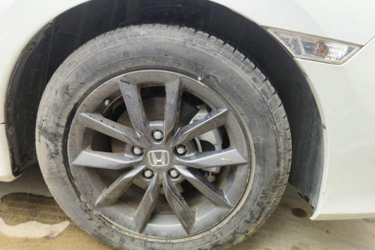 Used Honda Civic 2019 220TURBO Manual Jinkong Edition China VI Right Front Wheel Hub