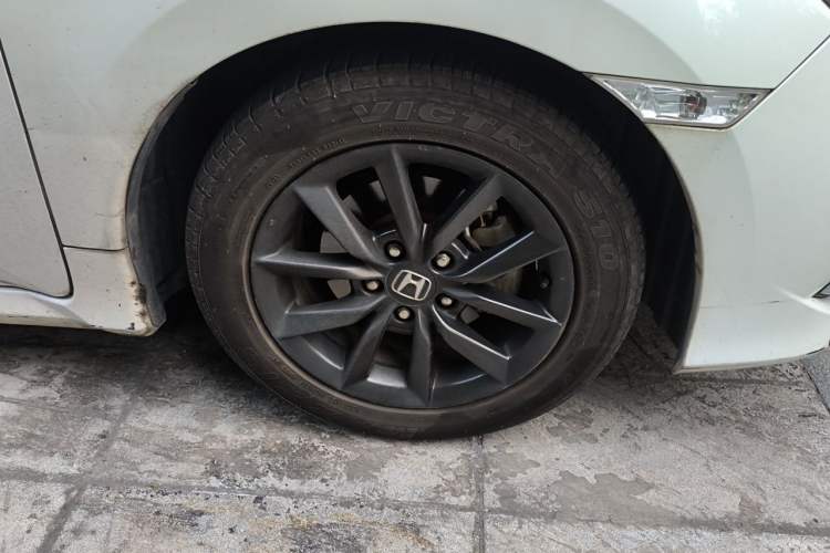 Used Honda Civic 2019 220TURBO CVT Dynamic Edition China VI Right Front Wheel Hub