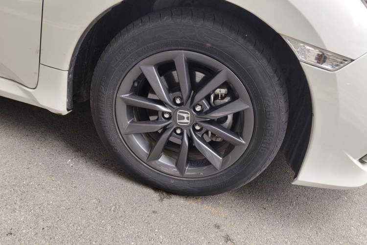 Used Honda Civic 2019 220TURBO CVT Dynamic Edition China VI Right Front Wheel Hub