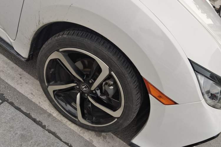 Used Honda Civic 2019 220TURBO CVT Dynamic Edition China VI Right Front Wheel Hub