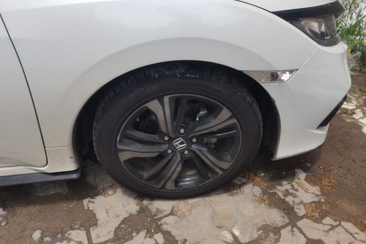 Used Honda Civic 2019 220TURBO CVT Dynamic Edition China VI Emission Standard Right Front Wheel Hub