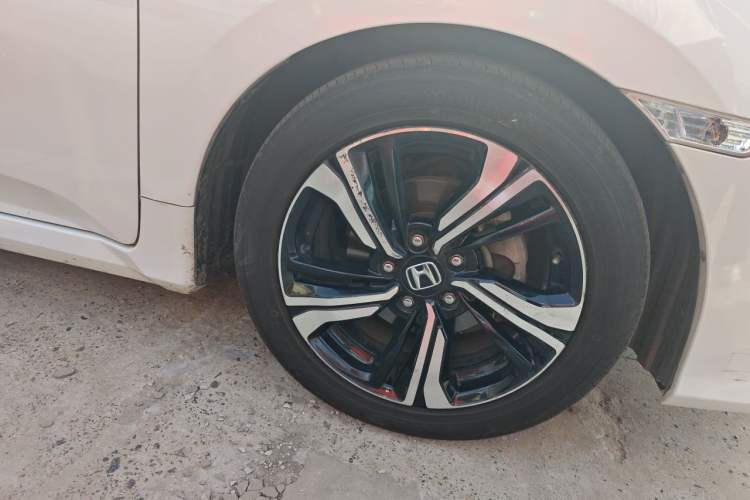 Used Honda Civic 2019 220TURBO CVT Dynamic Edition China VI Right Front Wheel Hub