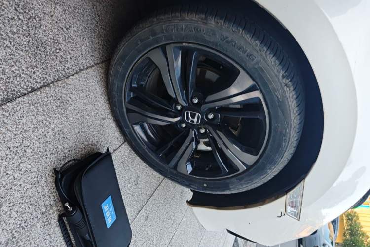 Used Honda Civic 2019 220TURBO CVT Dynamic Edition China VI Emission Standard Right Front Wheel Hub