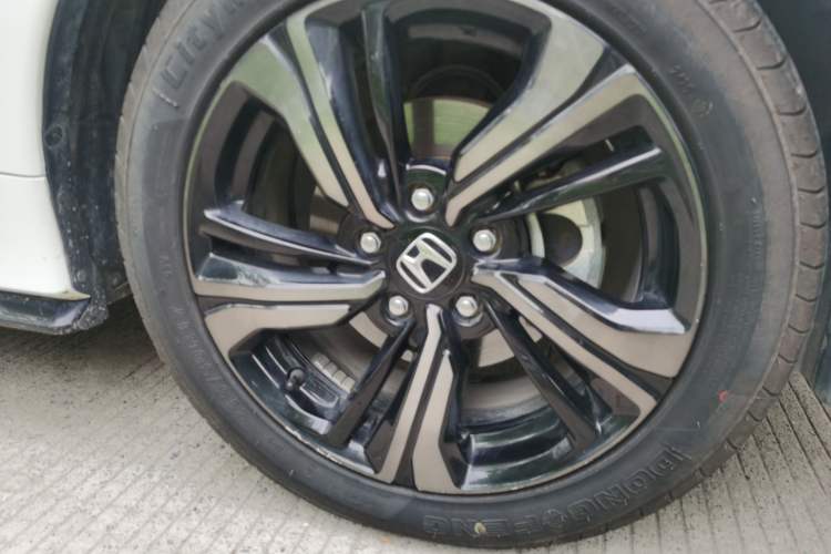 Used Honda Civic 2019 220TURBO CVT Dynamic Edition China VI Emission Standard Right Front Wheel Hub