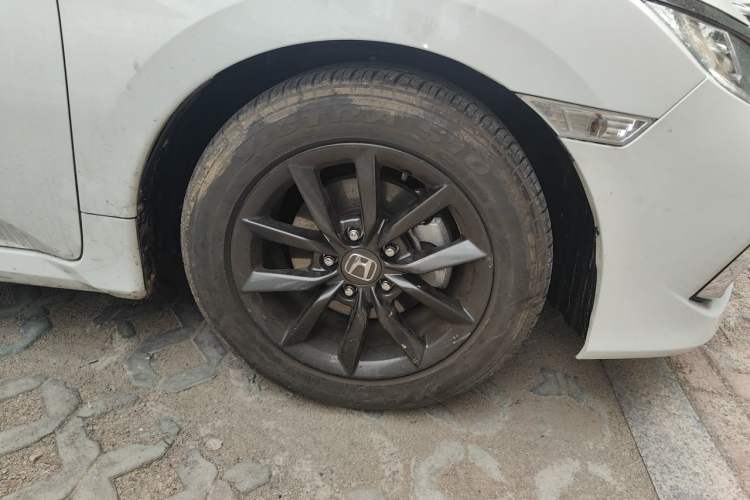 Used Honda Civic 2019 220TURBO Manual Jinkong Edition China VI Right Front Wheel Hub