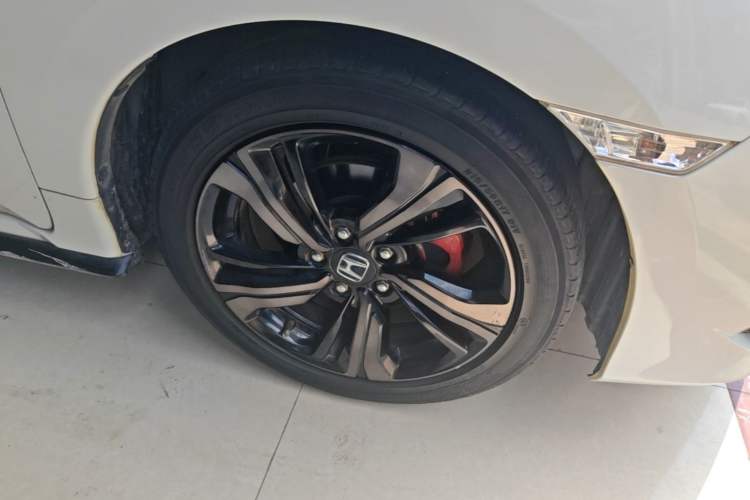 Used Honda Civic 2019 220TURBO CVT Dynamic Edition China V Emission Standard Right Front Wheel Hub