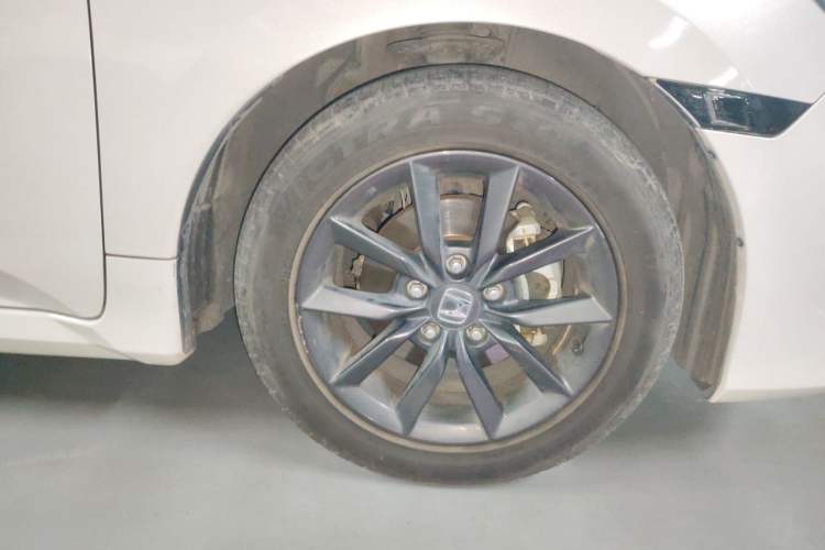 Used Honda Civic 2019 220TURBO CVT Dynamic Edition China VI Right Front Wheel Hub