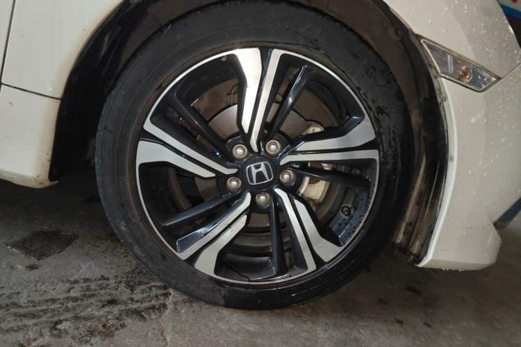 Used Honda Civic 2019 220TURBO CVT Power Edition China VI Emission Standard Right Front Wheel Hub