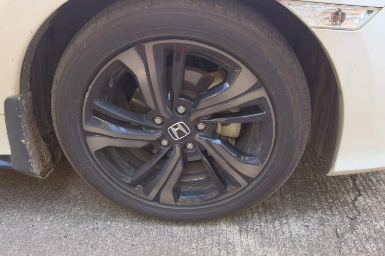 Used Honda Civic 2019 220TURBO CVT Dynamic Edition China VI Emission Standard Right Front Wheel Hub
