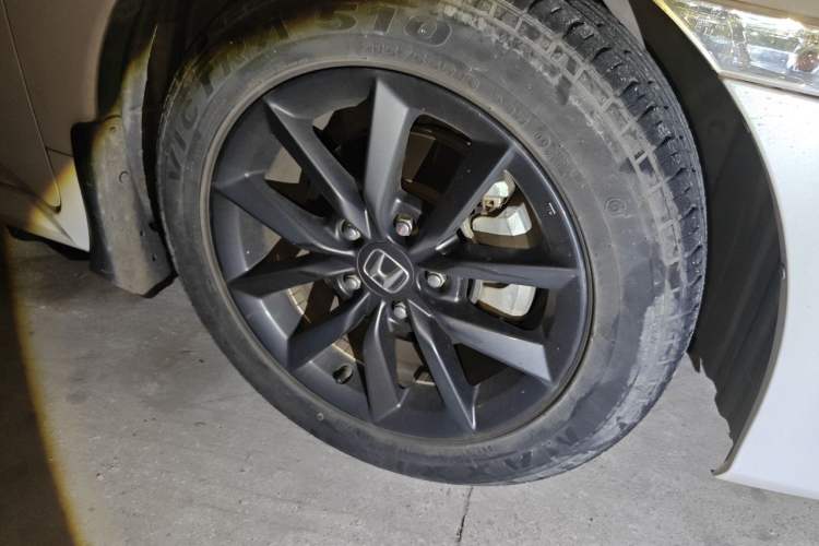 Used Honda Civic 2019 220TURBO CVT Dynamic Edition China VI Right Front Wheel Hub