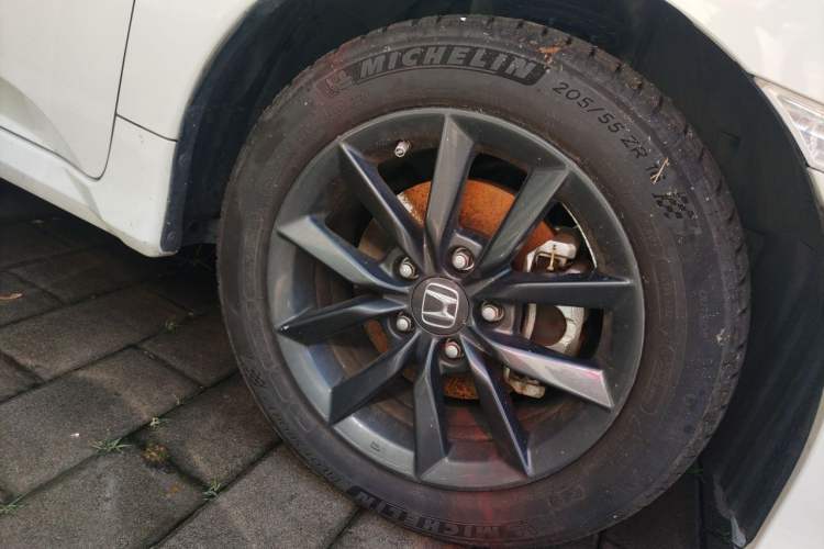 Used Honda Civic 2019 220TURBO Manual Jinkong Edition China VI Right Front Wheel Hub