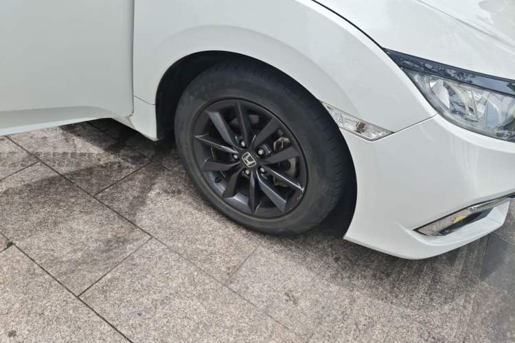 Used Honda Civic 2019 220TURBO Manual Jinkong Edition China VI Right Front Wheel Hub