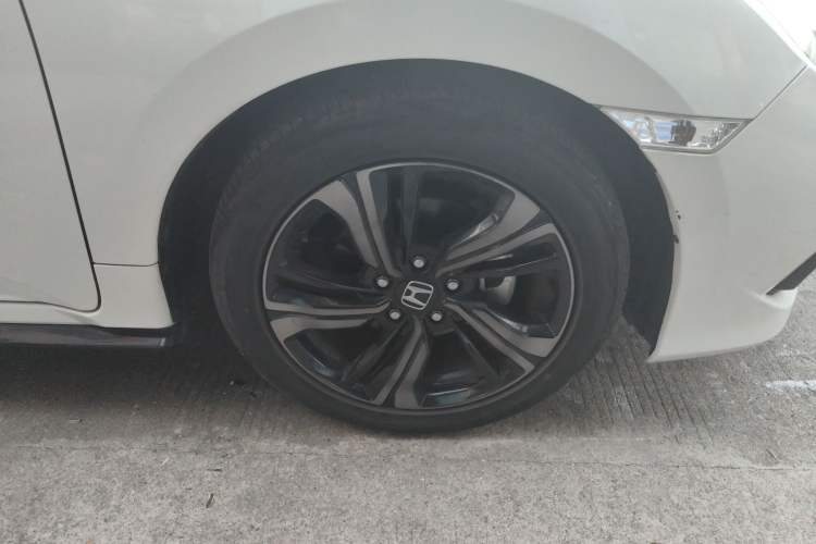 Used Honda Civic 2019 220TURBO CVT Dynamic Edition China VI Emission Standard Right Front Wheel Hub