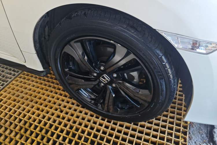 Used Honda Civic 2019 220TURBO CVT Dynamic Edition China VI Emission Standard Right Front Wheel Hub