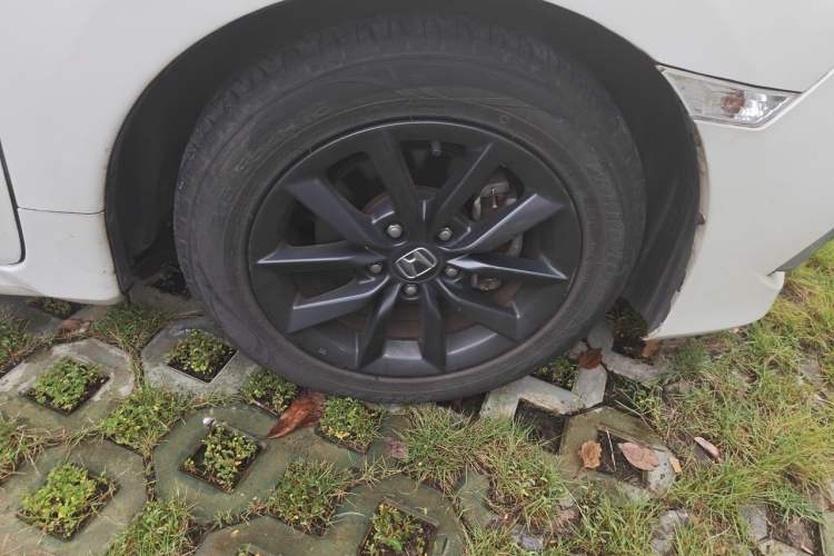 Used Honda Civic 2019 220TURBO CVT Dynamic Edition China VI Right Front Wheel Hub