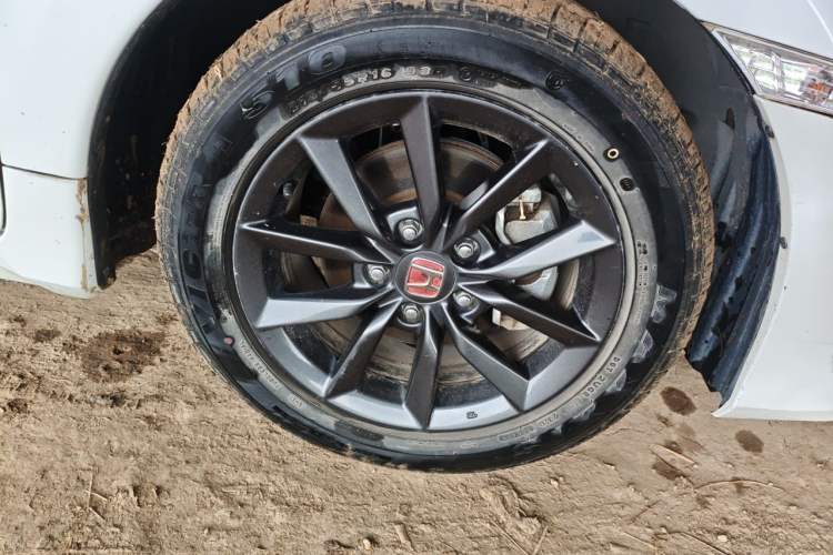 Used Honda Civic 2019 220TURBO CVT Dynamic Edition China VI Right Front Wheel Hub