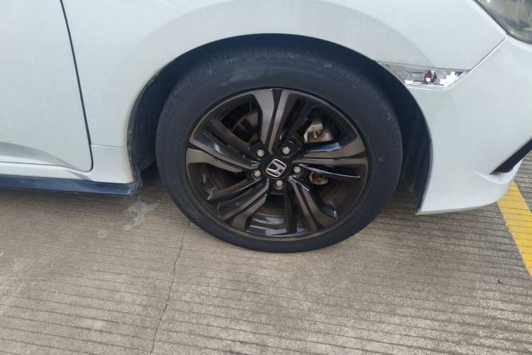 Used Honda Civic 2019 220TURBO CVT Dynamic Edition China VI Emission Standard Right Front Wheel Hub