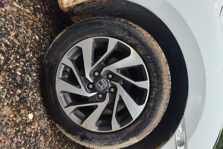 Used Honda Civic 2019 180TURBO CVT Shangyue Edition China V Emission Standard Right Front Wheel Hub