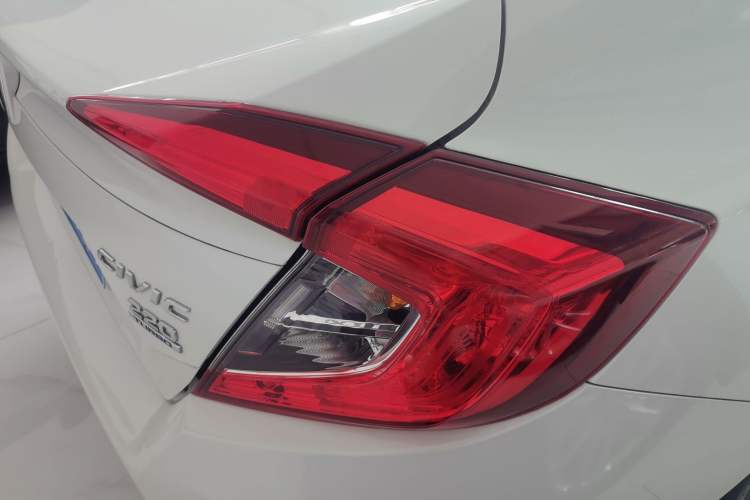 Used Honda Civic 2019 220TURBO CVT Dynamic Edition China V Right Rear Taillight