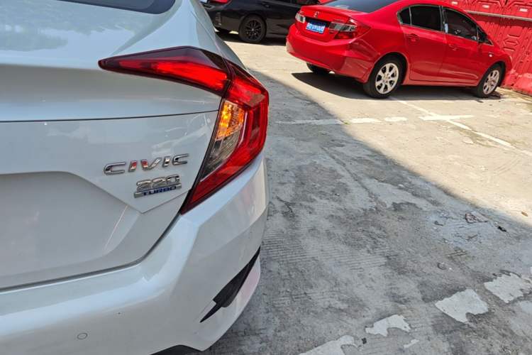 Used Honda Civic 2019 220TURBO CVT Dynamic Edition China VI Right Rear Taillight