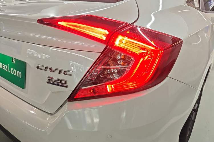 Used Honda Civic 2019 220TURBO CVT Dynamic Edition China VI Right Rear Taillight