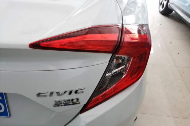 Used Honda Civic 2019 220TURBO CVT Dynamic Edition China VI Right Rear Taillight