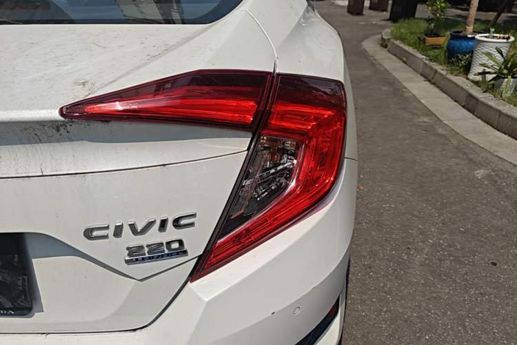 Used Honda Civic 2019 220TURBO CVT Dynamic Edition China VI Right Rear Taillight
