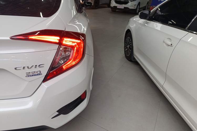 Used Honda Civic 2019 220TURBO CVT Dynamic Edition China VI Right Rear Taillight