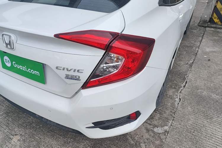 Used Honda Civic 2019 220TURBO CVT Dynamic Edition China VI Right Rear Taillight