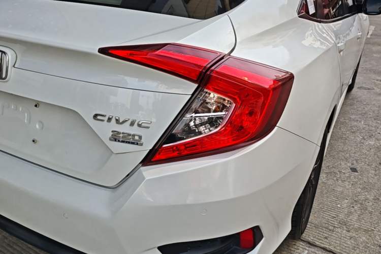 Used Honda Civic 2019 220TURBO CVT Dynamic Edition China VI Right Rear Taillight