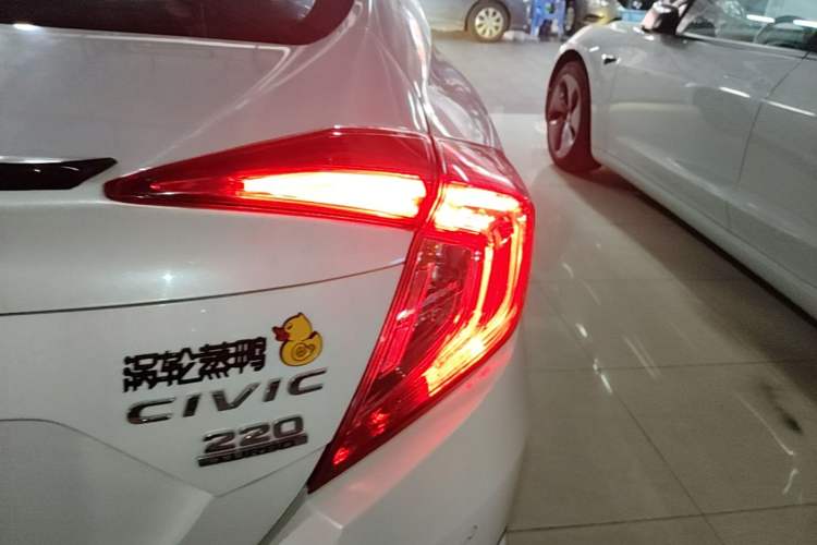 Used Honda Civic 2019 220TURBO CVT Dynamic Edition China VI Right Rear Taillight