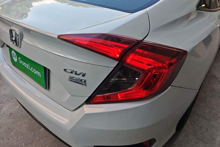 Used Honda Civic 2019 220TURBO CVT Dynamic Edition China VI Right Rear Taillight