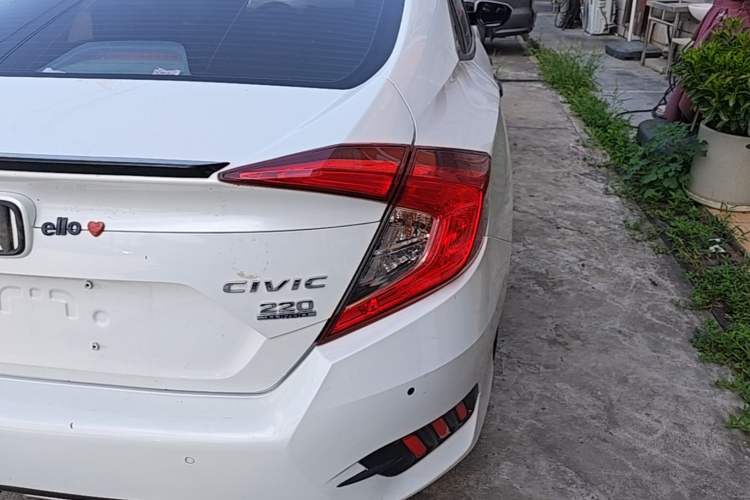 Used Honda Civic 2019 220TURBO CVT Dynamic Edition China VI Emission Standard Right Rear Taillight