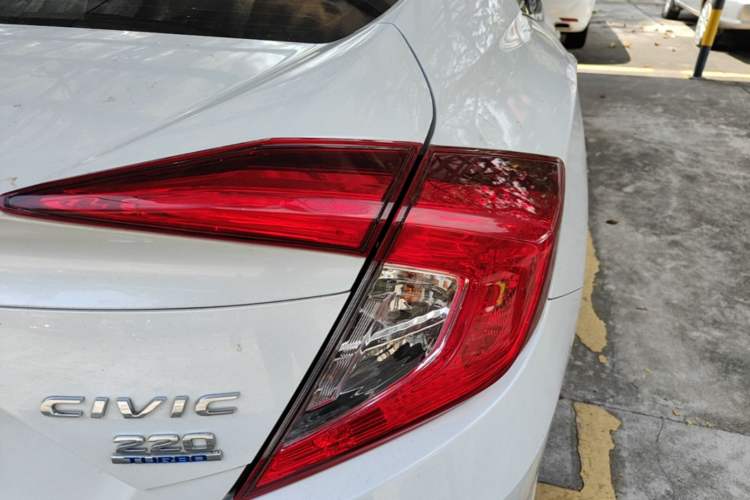 Used Honda Civic 2019 220TURBO CVT Dynamic Edition China VI Right Rear Taillight