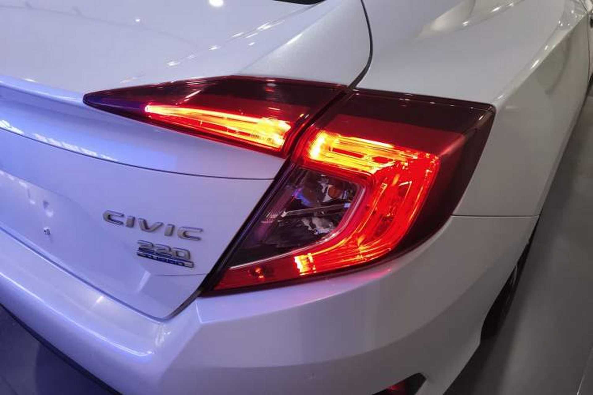 Used Honda Civic 2019 220TURBO CVT Power Edition China VI Emission Standard Right Rear Taillight
