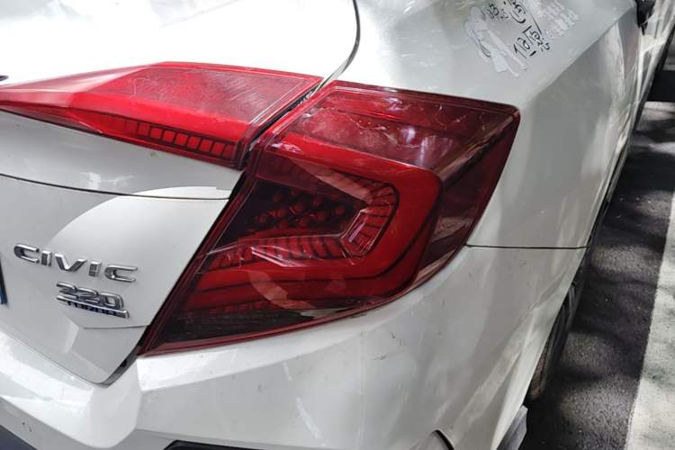 Used Honda Civic 2019 220TURBO CVT Dynamic Edition China VI Emission Standard Right Rear Taillight