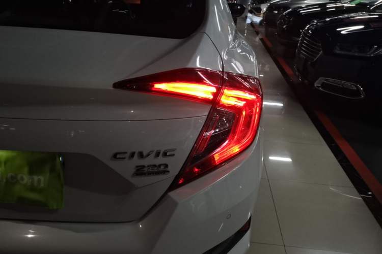 Used Honda Civic 2019 220TURBO CVT Dynamic Edition China VI Right Rear Taillight