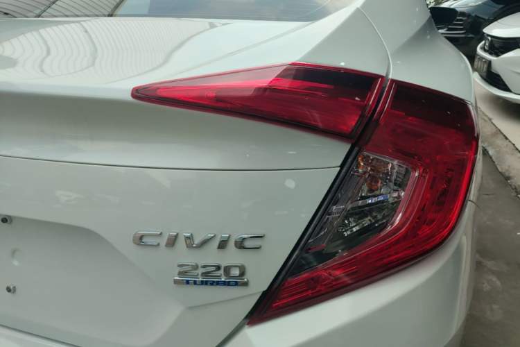 Used Honda Civic 2019 220TURBO CVT Dynamic Edition China VI Right Rear Taillight