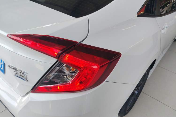 Used Honda Civic 2019 220TURBO CVT Dynamic Edition China VI Right Rear Taillight
