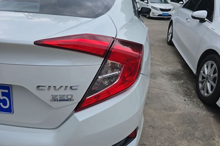 Used Honda Civic 2019 220TURBO CVT Dynamic Edition China V Right Rear Taillight