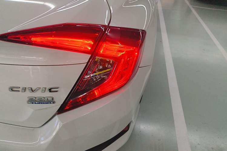 Used Honda Civic 2019 220TURBO CVT Dynamic Edition China VI Right Rear Taillight