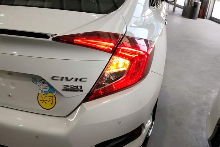 Used Honda Civic 2019 220TURBO CVT Dynamic Edition China VI Emission Standard Right Rear Taillight