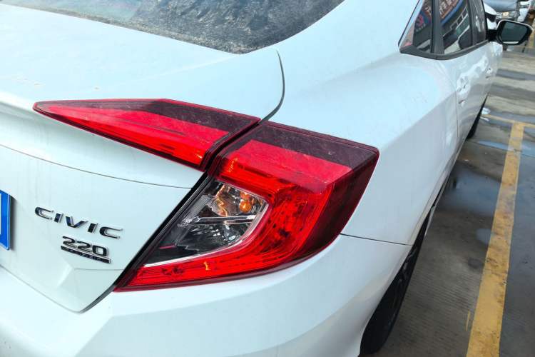 Used Honda Civic 2019 220TURBO CVT Dynamic Edition China VI Right Rear Taillight