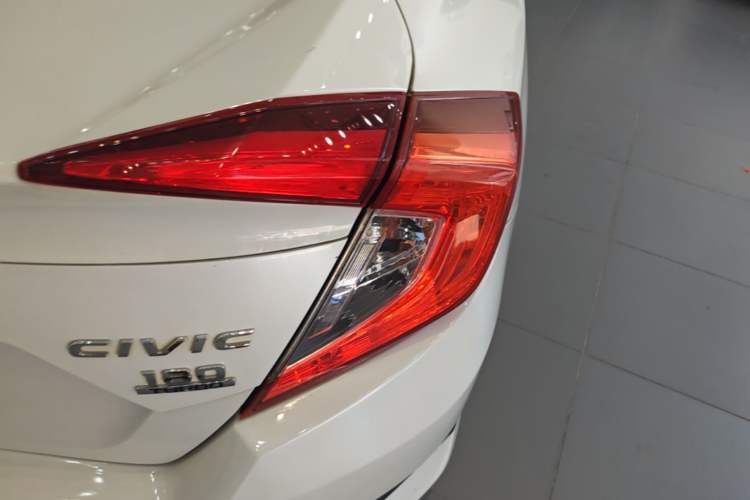 Used Honda Civic 2019 180TURBO CVT Shangqing Edition China V Right Rear Taillight