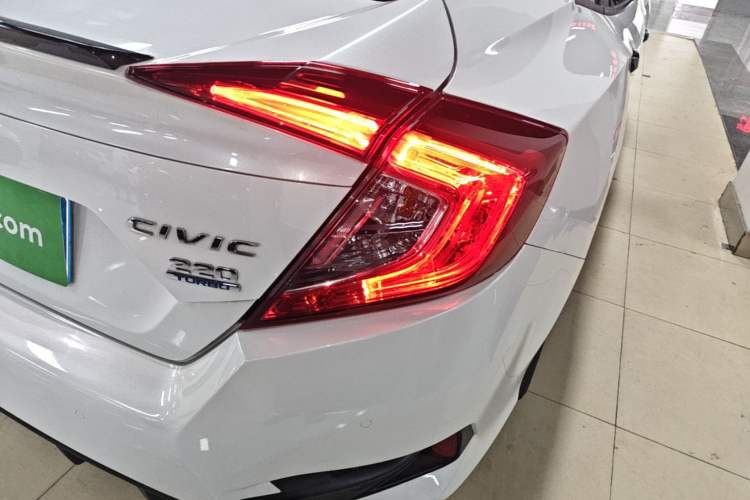 Used Honda Civic 2019 220TURBO CVT Dynamic Edition China VI Emission Standard Right Rear Taillight